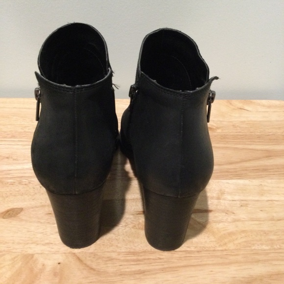 Lucky Brand Black Leather Block Heel Booties 10M - Picture 8 of 13